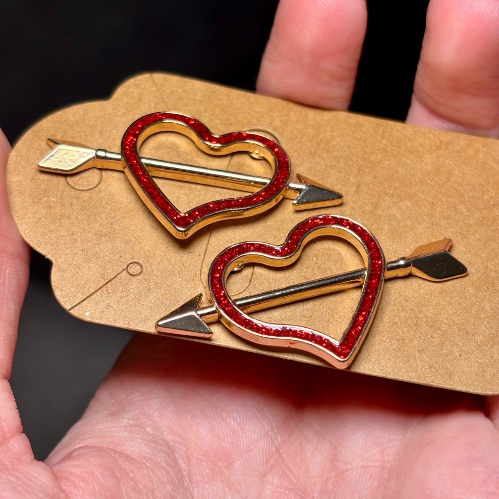 Valentine’s Day Heart & Arrow Drop Earrings – Hypoallergenic